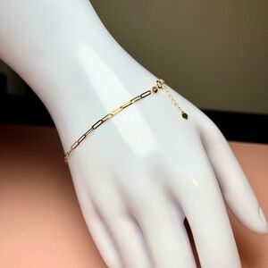 Real 18K Elegant Gold Clip Chain Bracelet